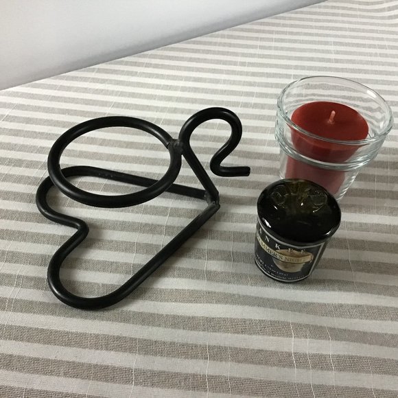 Vintage Wrought Iron & Glass Candle Holder Heart Base - Picture 4 of 8